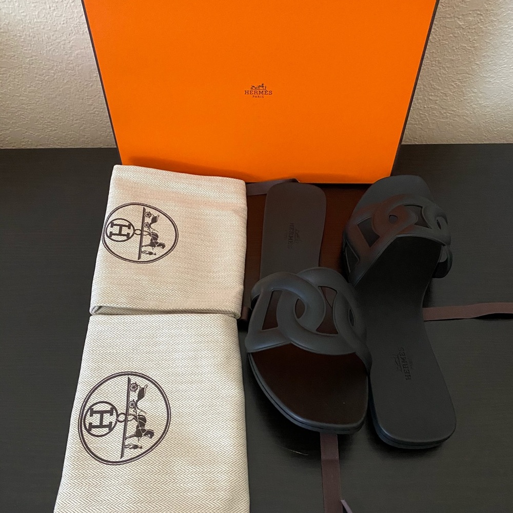 Hermes Aloha Rubber Sandals - Picture 3 of 16